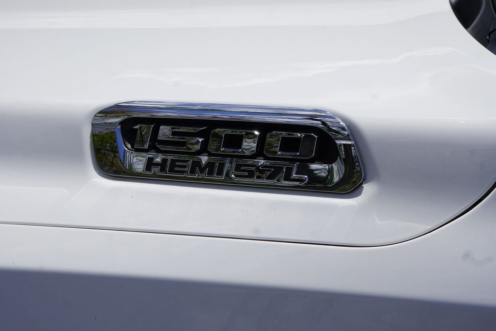 2020 RAM 1500 Big Horn Crew Cab 4x4 5'7' Box
