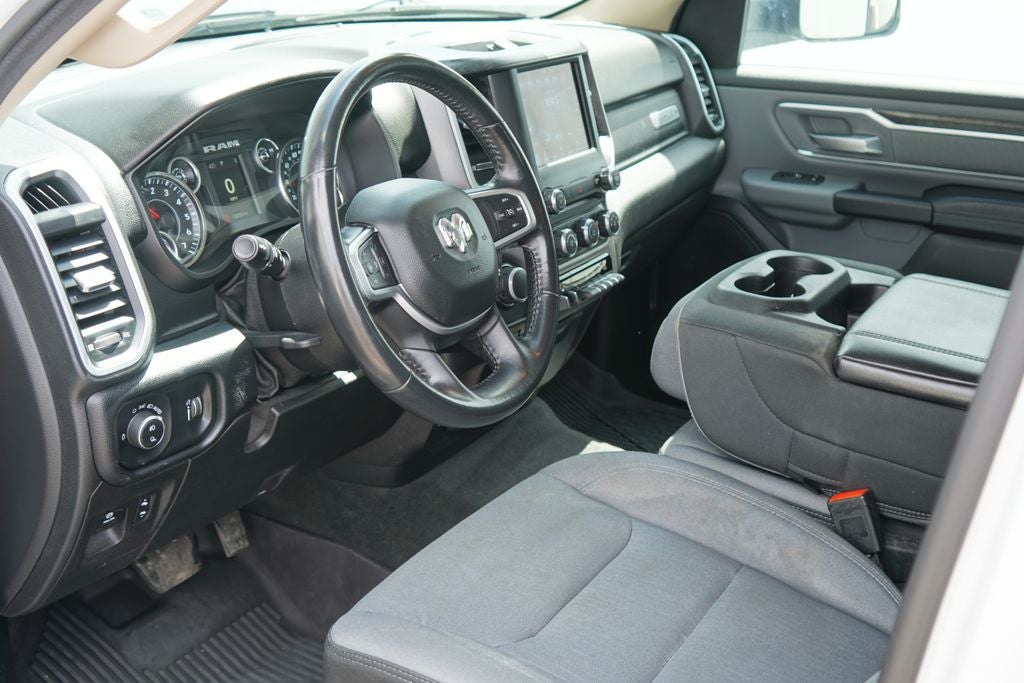 2020 RAM 1500 Big Horn Crew Cab 4x4 5'7' Box