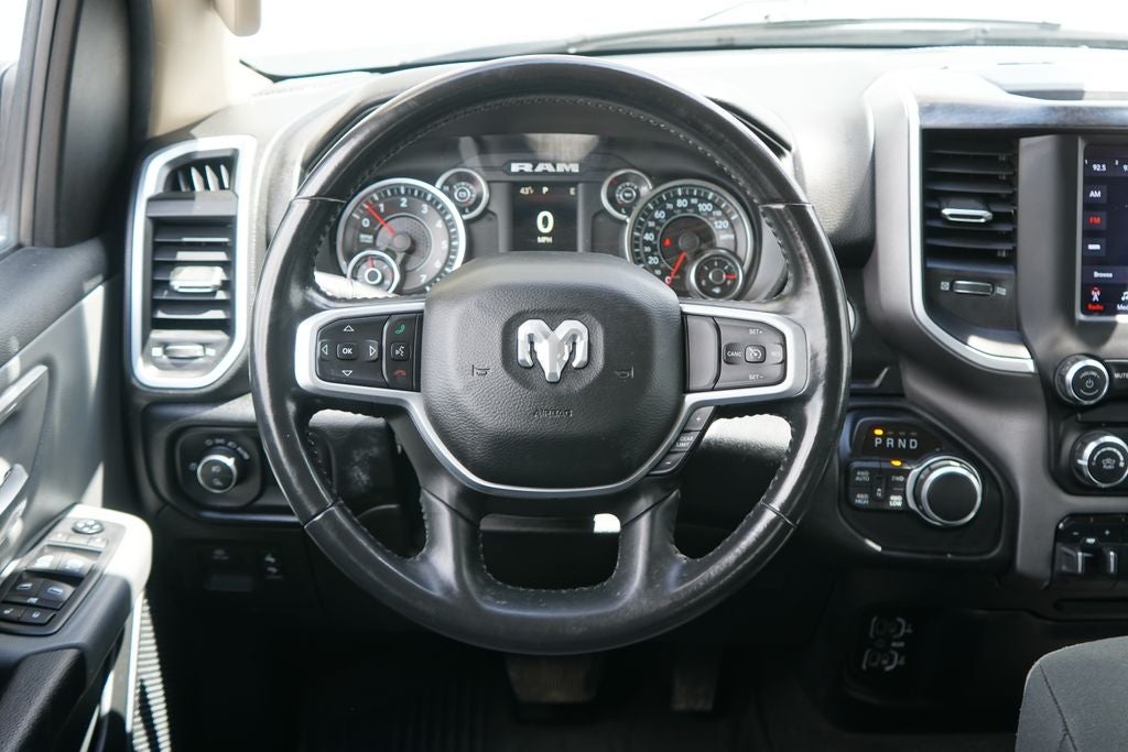 2020 RAM 1500 Big Horn Crew Cab 4x4 5'7' Box