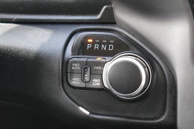2020 RAM 1500 Big Horn Crew Cab 4x4 5'7' Box