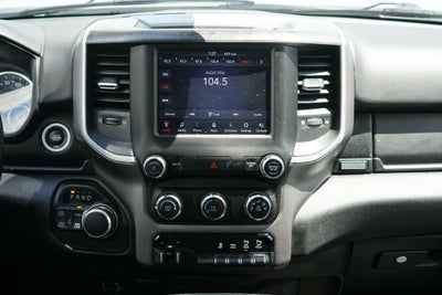 2020 RAM 1500 Big Horn Crew Cab 4x4 5'7' Box
