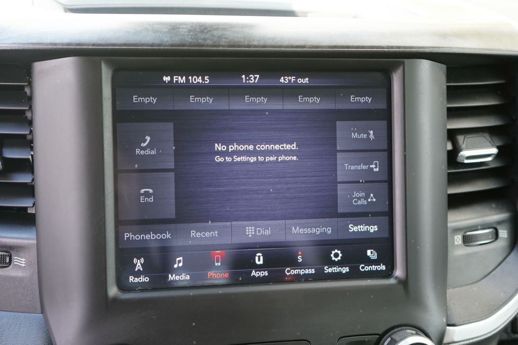 2020 RAM 1500 Big Horn Crew Cab 4x4 5'7' Box