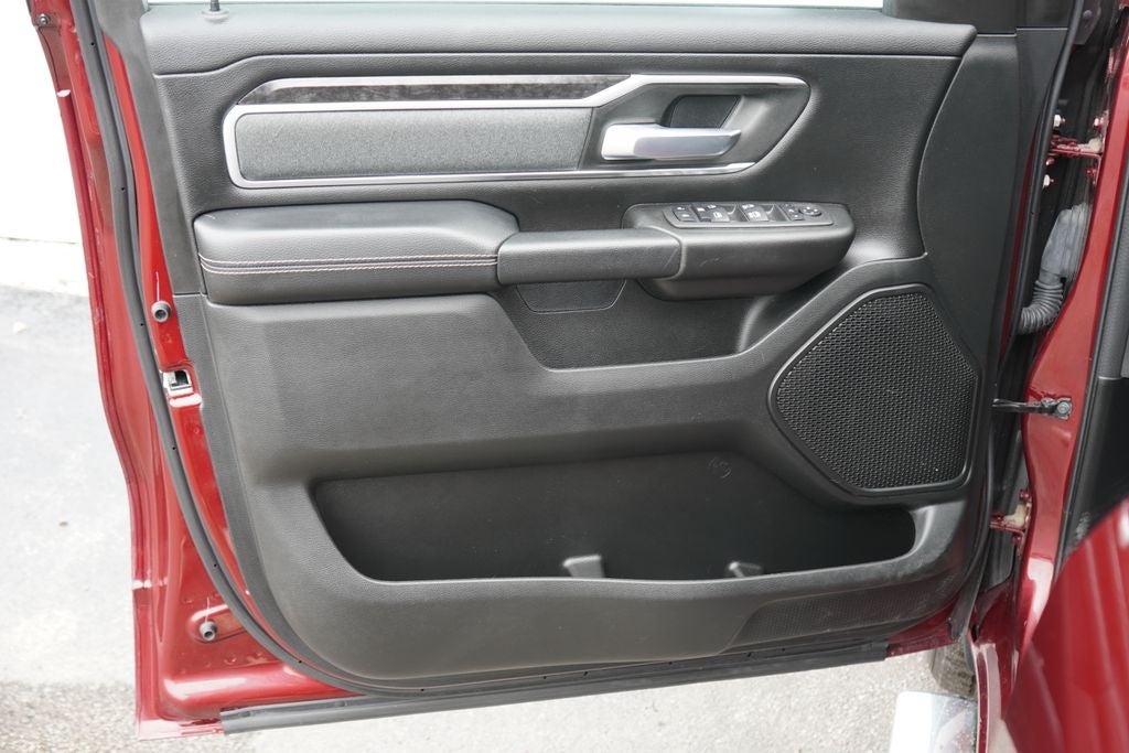 2022 RAM 1500 Big Horn Crew Cab 4x4 5'7' Box