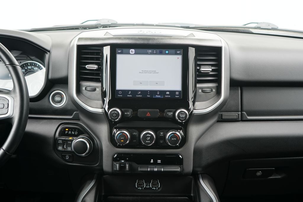 2022 RAM 1500 Big Horn Crew Cab 4x4 5'7' Box