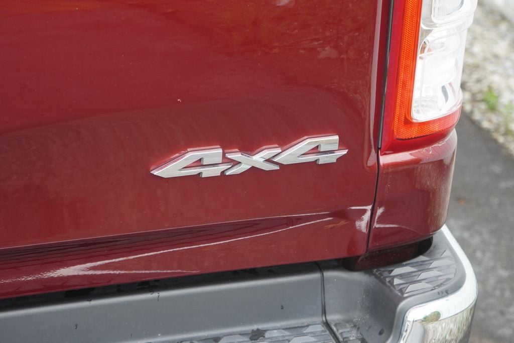 2022 RAM 1500 Big Horn Crew Cab 4x4 5'7' Box