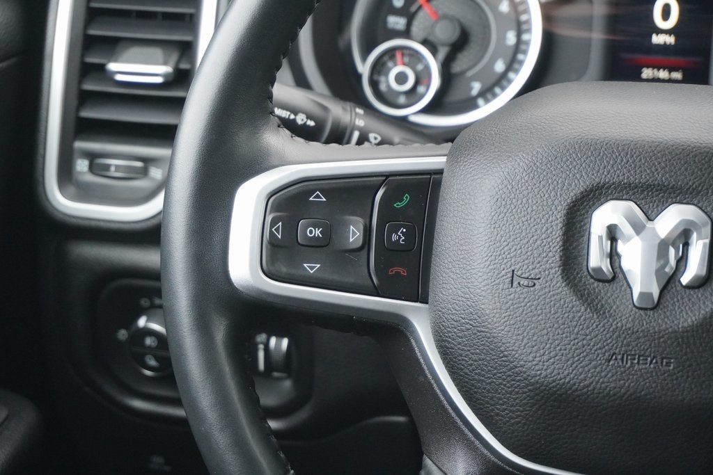 2023 RAM 1500 Big Horn Crew Cab 4x4 5'7' Box