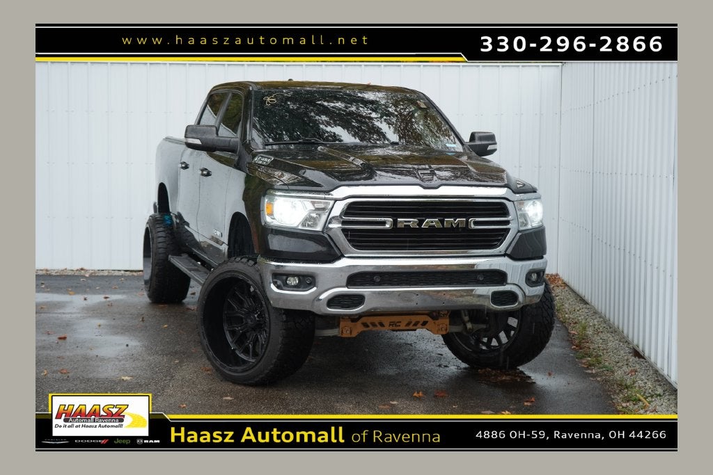 2020 RAM 1500 Big Horn Crew Cab 4x4 5'7' Box