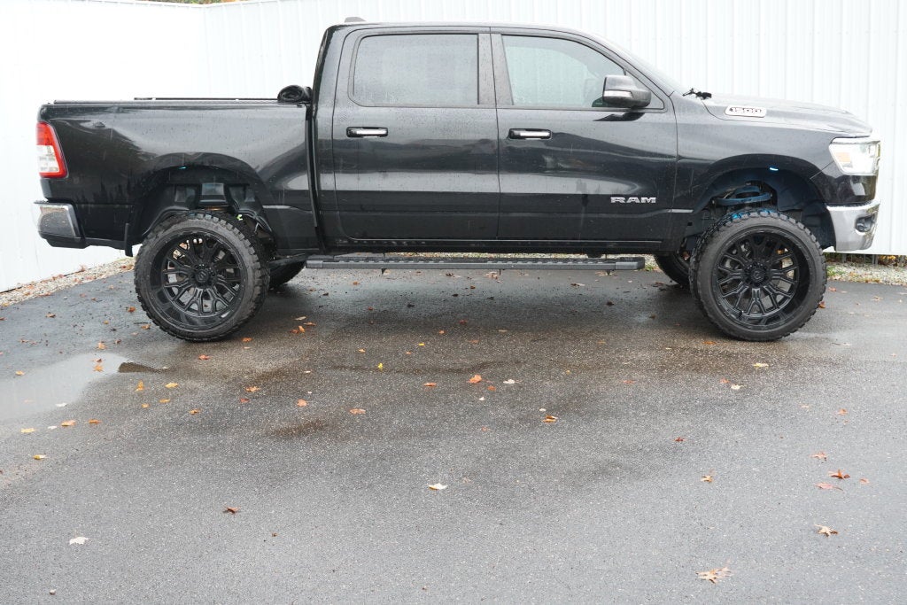 2020 RAM 1500 Big Horn Crew Cab 4x4 5'7' Box