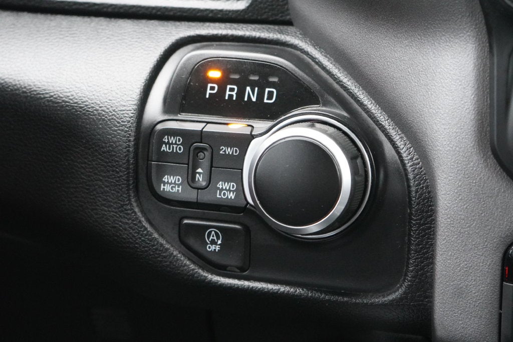 2020 RAM 1500 Big Horn Crew Cab 4x4 5'7' Box