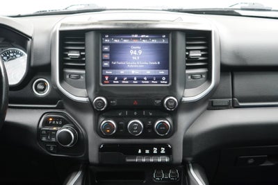 2020 RAM 1500 Big Horn Crew Cab 4x4 5'7' Box