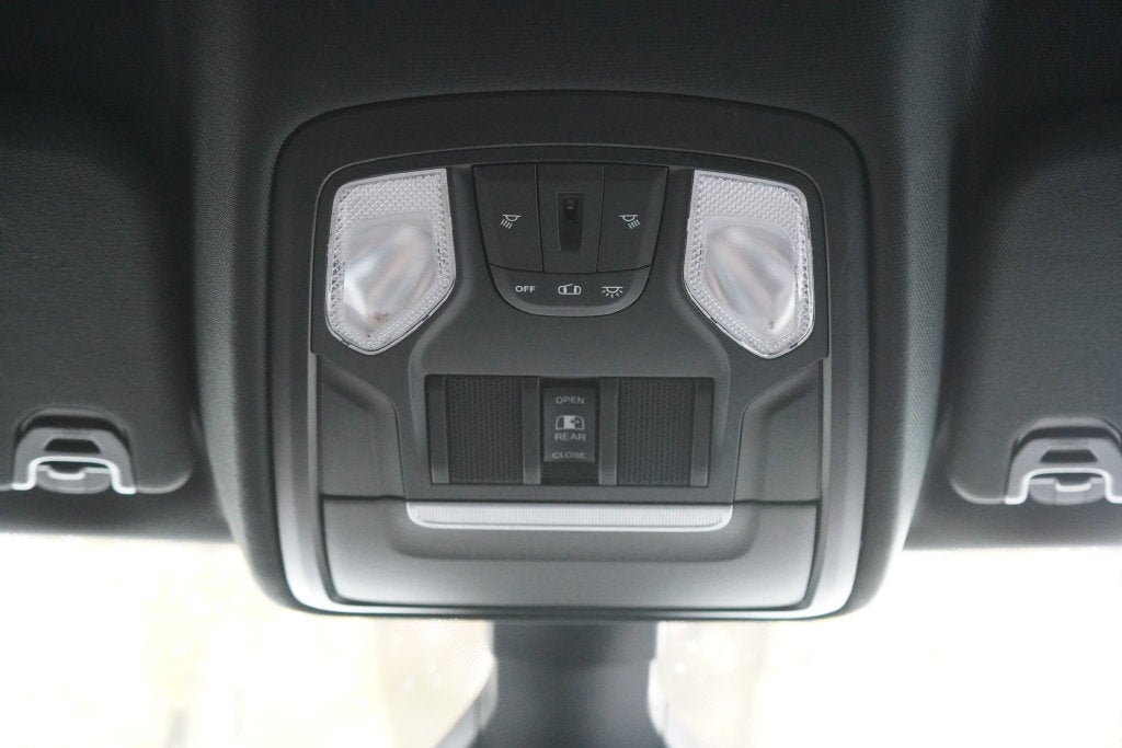 2020 RAM 1500 Big Horn Crew Cab 4x4 5'7' Box