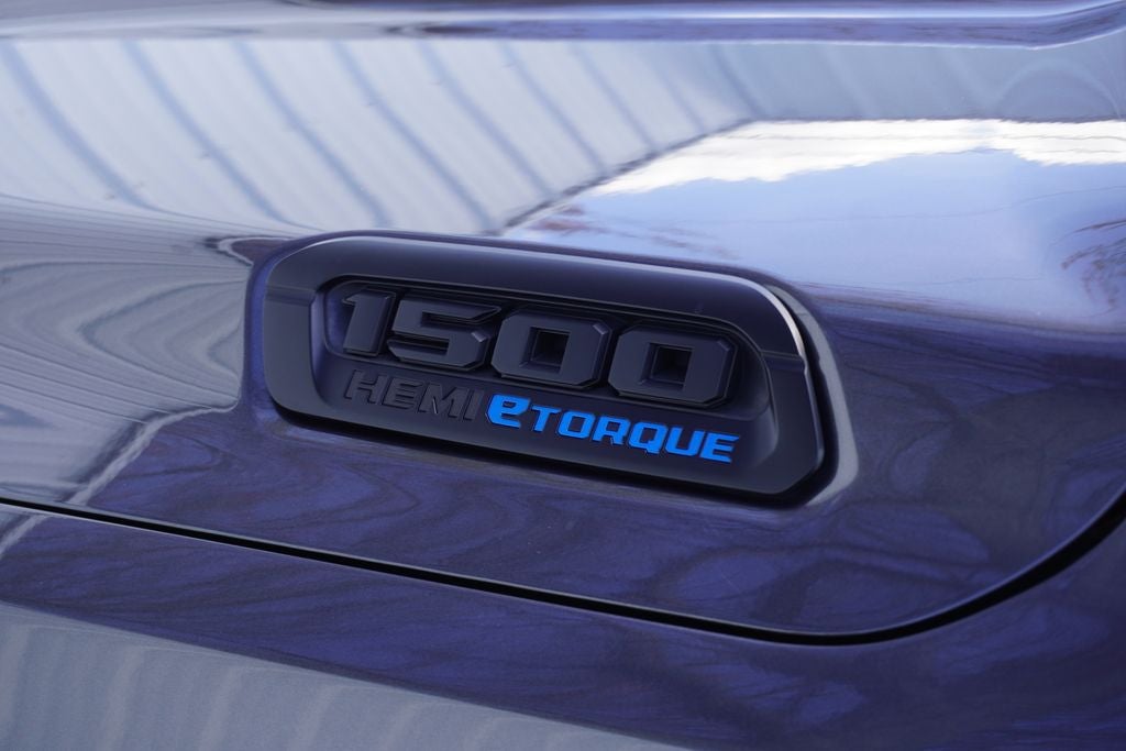 2021 RAM 1500 Big Horn Crew Cab 4x4 5'7' Box