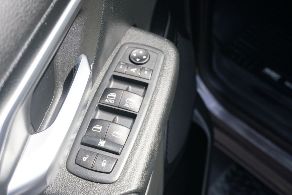 2021 RAM 1500 Big Horn Crew Cab 4x4 5'7' Box