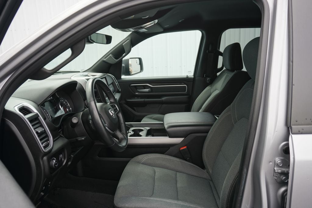 2022 RAM 1500 Big Horn Crew Cab 4x4 5'7' Box