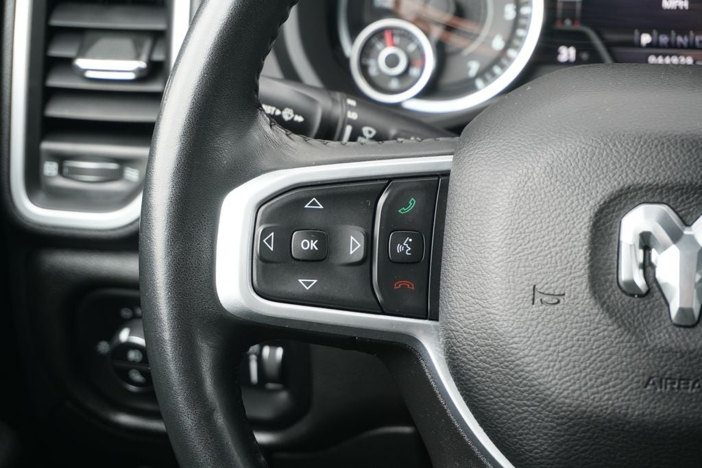 2022 RAM 1500 Big Horn Crew Cab 4x4 5'7' Box