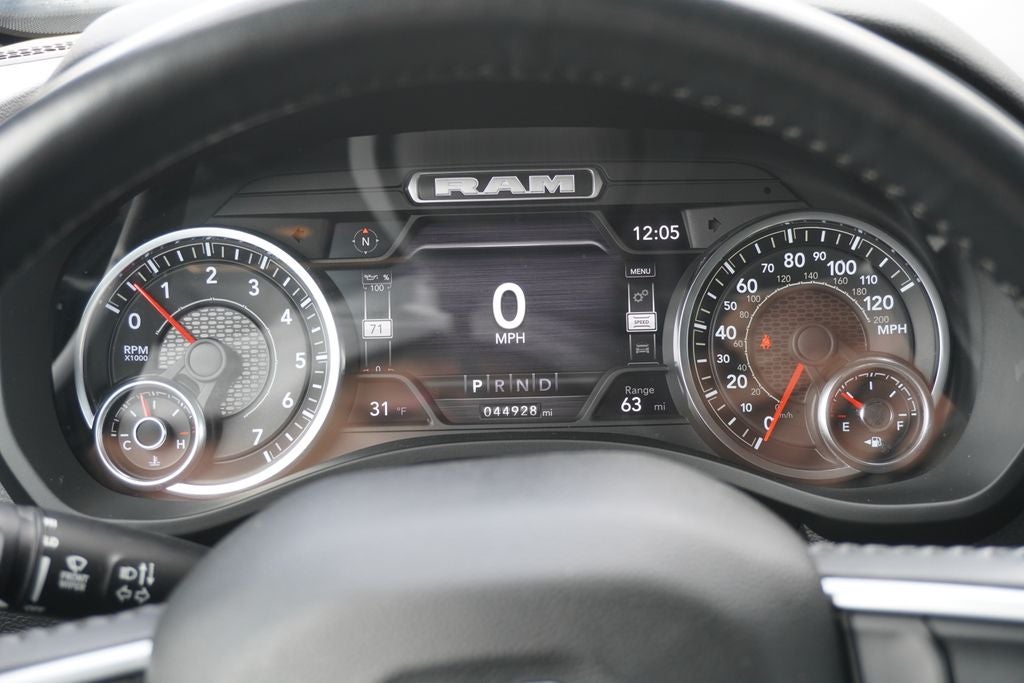 2022 RAM 1500 Big Horn Crew Cab 4x4 5'7' Box