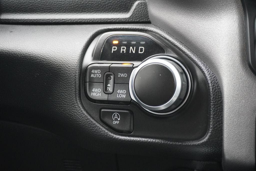 2022 RAM 1500 Big Horn Crew Cab 4x4 5'7' Box