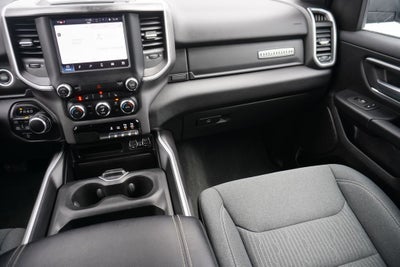 2022 RAM 1500 Big Horn Crew Cab 4x4 5'7' Box