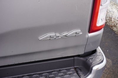 2022 RAM 1500 Big Horn Crew Cab 4x4 5'7' Box
