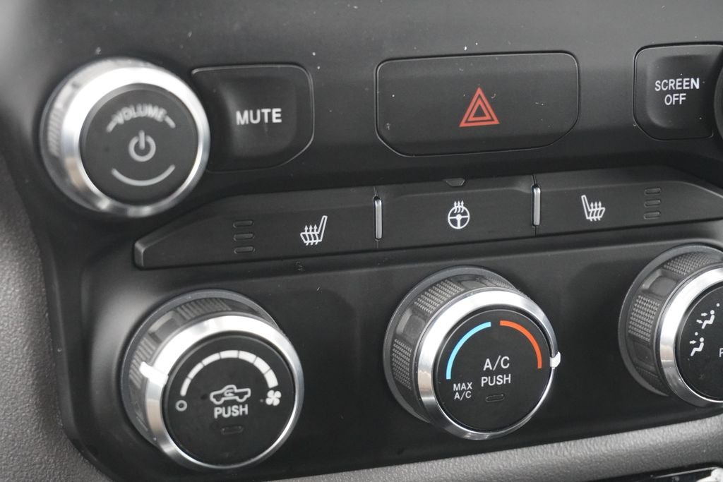 2023 RAM 1500 Big Horn Crew Cab 4x4 5'7' Box