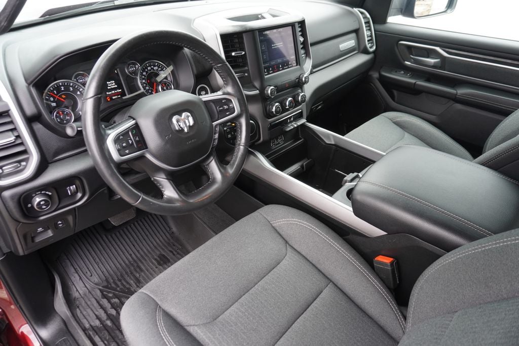 2020 RAM 1500 Big Horn Crew Cab 4x4 5'7' Box