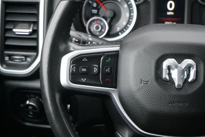 2020 RAM 1500 Big Horn Crew Cab 4x4 5'7' Box