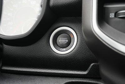 2020 RAM 1500 Big Horn Crew Cab 4x4 5'7' Box