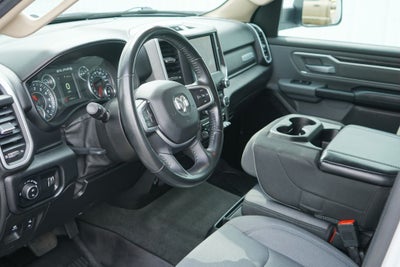 2020 RAM 1500 Big Horn Crew Cab 4x4 5'7' Box