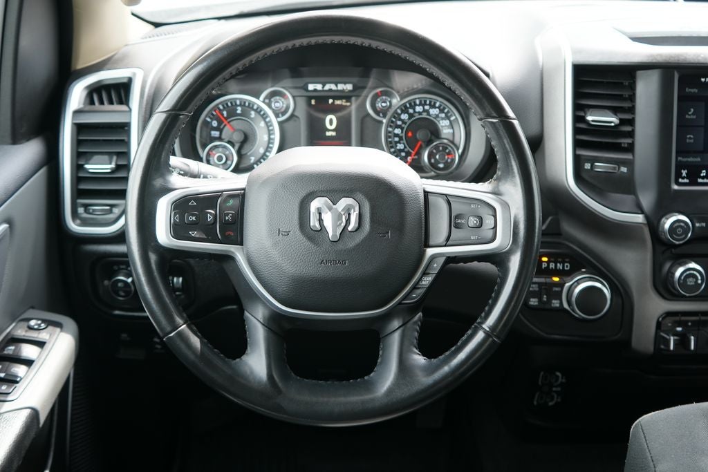 2020 RAM 1500 Big Horn Crew Cab 4x4 5'7' Box