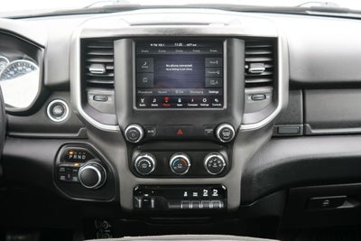 2020 RAM 1500 Big Horn Crew Cab 4x4 5'7' Box