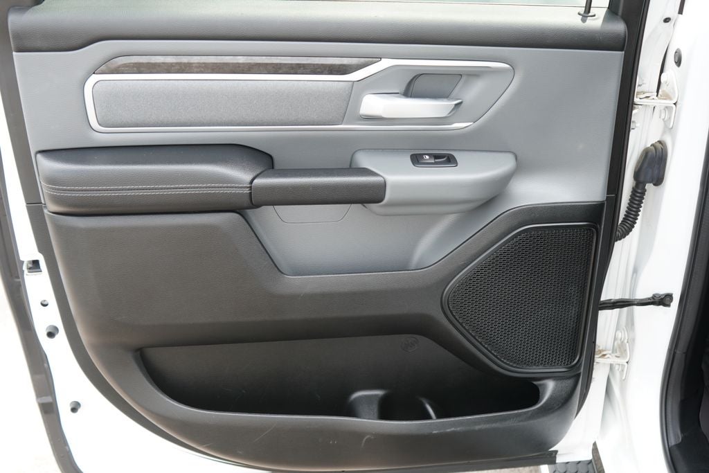 2020 RAM 1500 Big Horn Crew Cab 4x4 5'7' Box