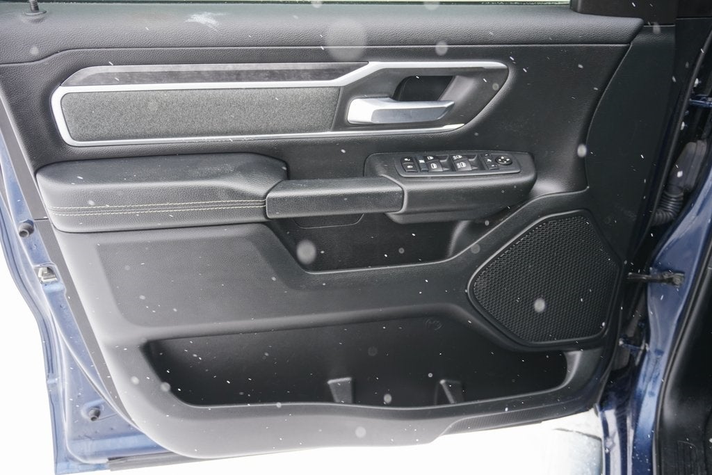 2020 RAM 1500 Big Horn Crew Cab 4x4 5'7' Box