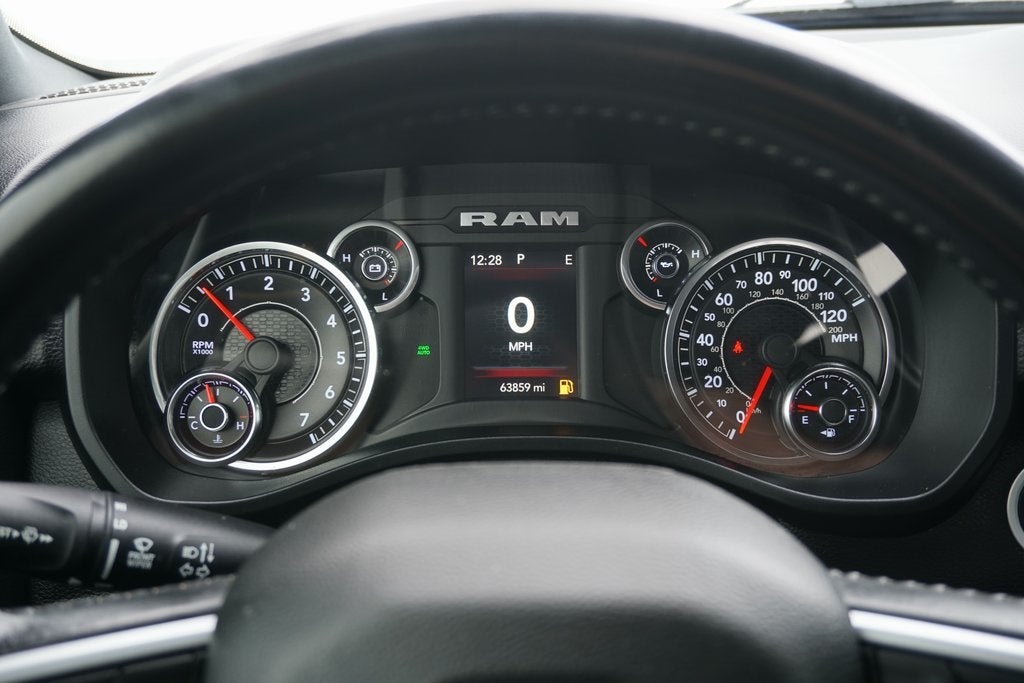 2020 RAM 1500 Big Horn Crew Cab 4x4 5'7' Box