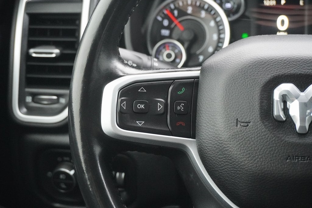 2020 RAM 1500 Big Horn Crew Cab 4x4 5'7' Box