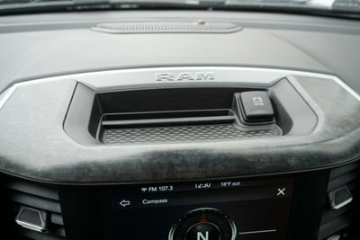 2020 RAM 1500 Big Horn Crew Cab 4x4 5'7' Box