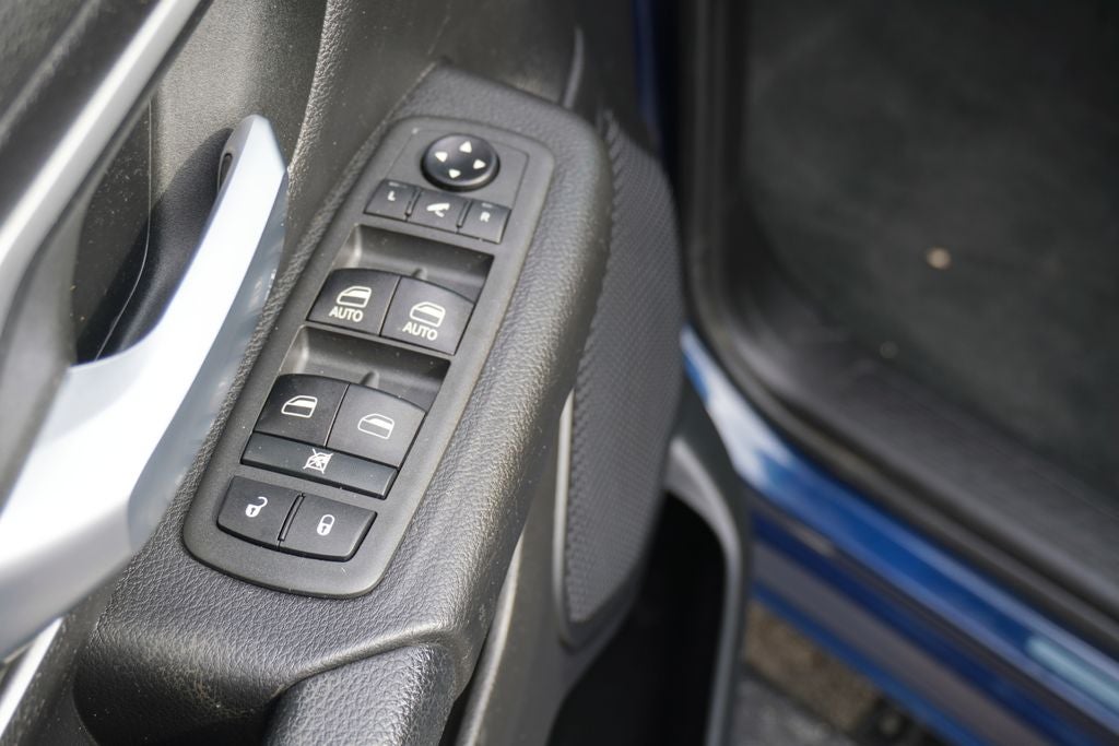 2021 RAM 1500 Big Horn Crew Cab 4x4 5'7' Box