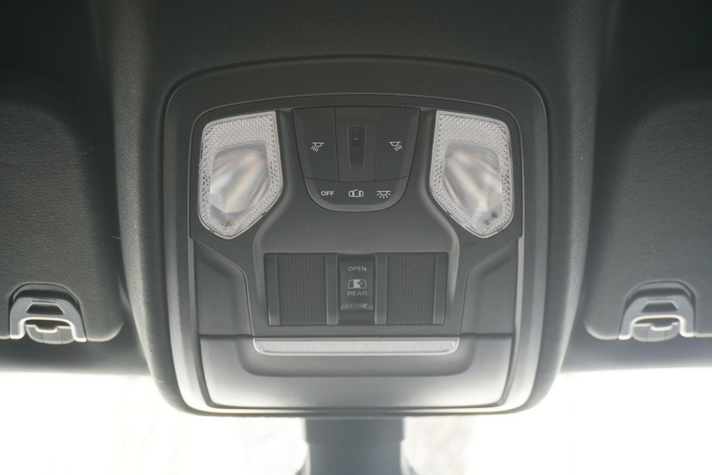 2021 RAM 1500 Big Horn Crew Cab 4x4 5'7' Box