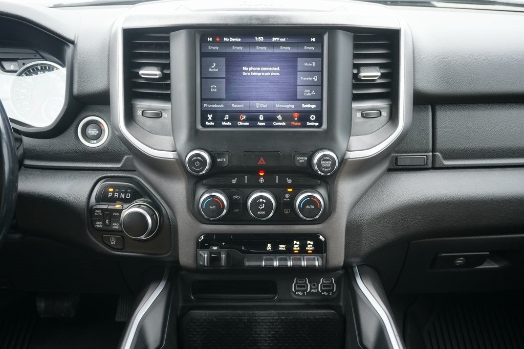 2021 RAM 1500 Big Horn Crew Cab 4x4 5'7' Box