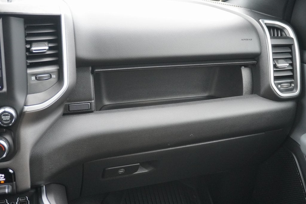 2021 RAM 1500 Big Horn Crew Cab 4x4 5'7' Box