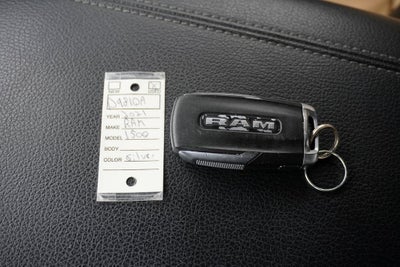 2021 RAM 1500 Big Horn Crew Cab 4x4 5'7' Box