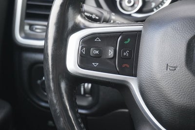 2020 RAM 1500 Big Horn Crew Cab 4x4 5'7' Box