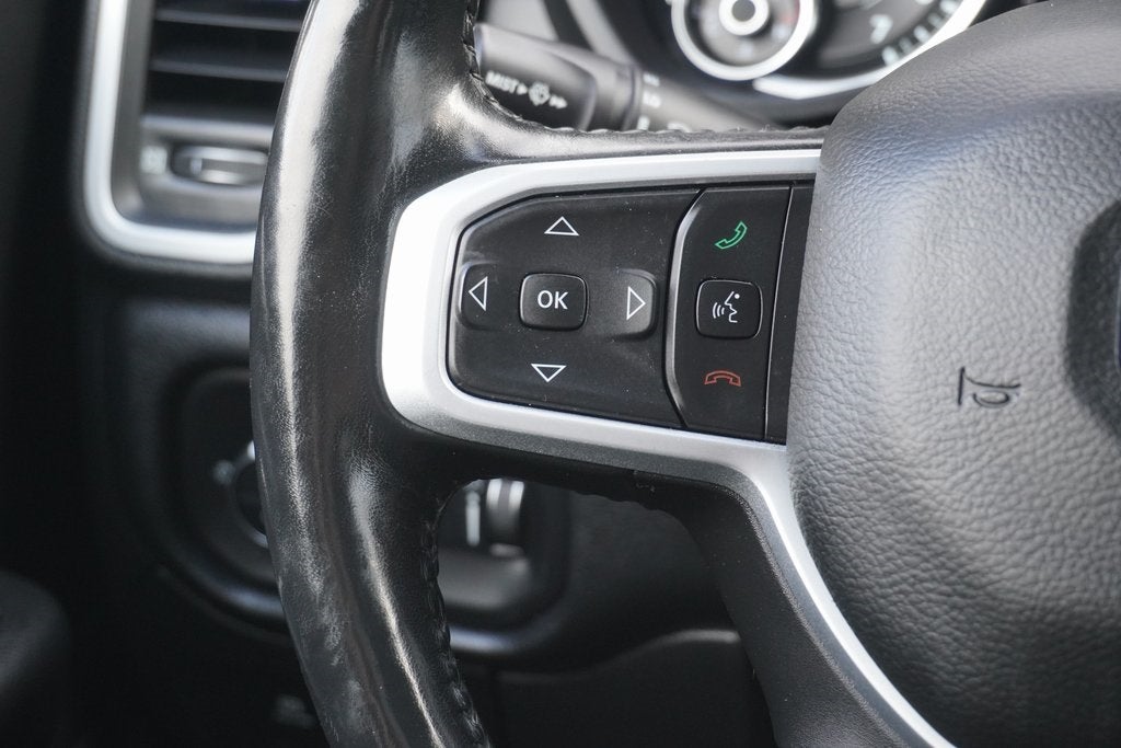 2020 RAM 1500 Big Horn Crew Cab 4x4 5'7' Box