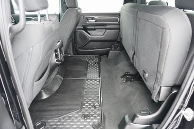 2020 RAM 1500 Big Horn Crew Cab 4x4 5'7' Box