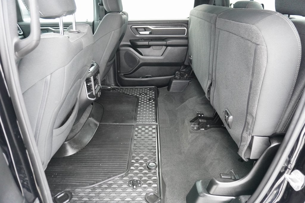 2020 RAM 1500 Big Horn Crew Cab 4x4 5'7' Box