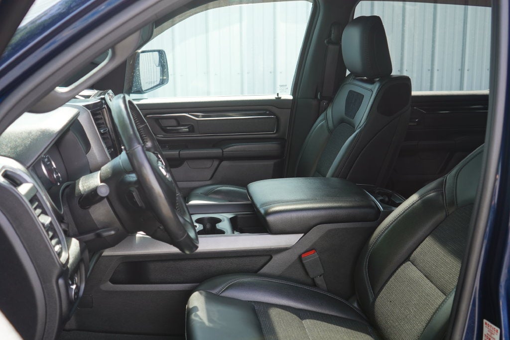 2020 RAM 1500 Big Horn Crew Cab 4x4 5'7' Box
