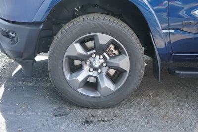 2020 RAM 1500 Big Horn Crew Cab 4x4 5'7' Box