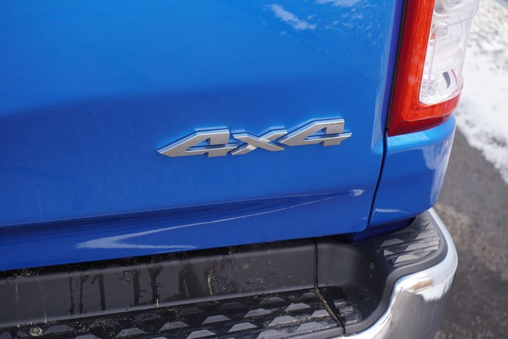 2023 RAM 1500 Big Horn Crew Cab 4x4 5'7' Box