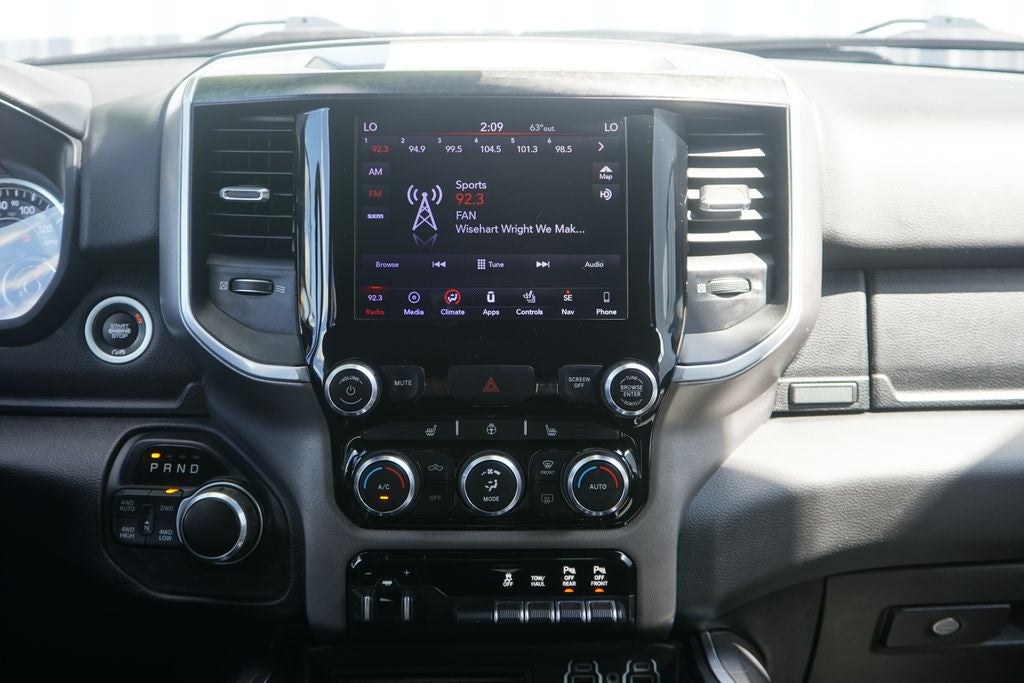 2019 RAM 1500 Big Horn/Lone Star Crew Cab 4x4 5'7' Box