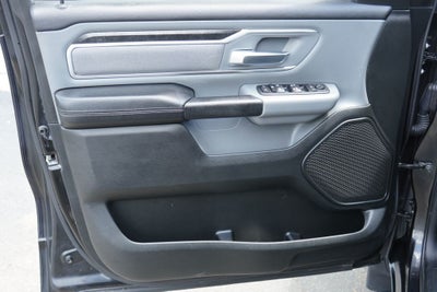 2020 RAM 1500 Big Horn Crew Cab 4x4 5'7' Box