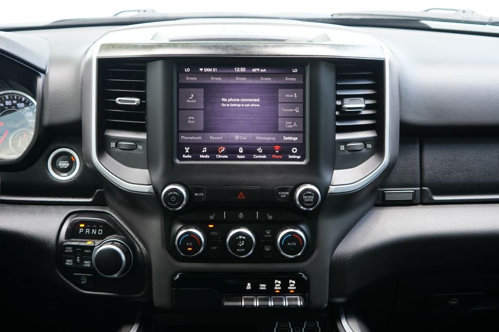 2020 RAM 1500 Big Horn Crew Cab 4x4 5'7' Box
